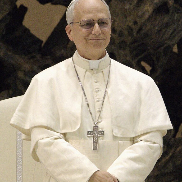 Por Edgar Beltrán, The Pillar - Obra do próprio, CC BY-SA 4.0, https://commons.wikimedia.org/w/index.php?curid=165193103